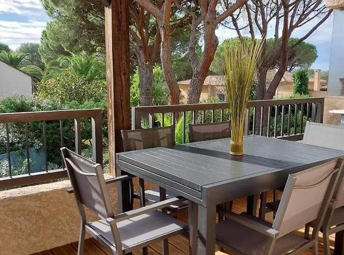La Terrasse Des Golfs, Duplex Climatise, 2 Sdb, Garage, Calme Et Verdure * Saint-Raphaël